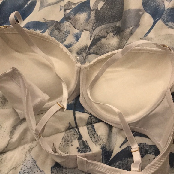 Bra - Picture 2 of 7